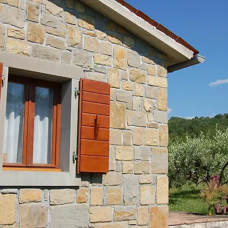 Holiday home Olivahouse Marezige